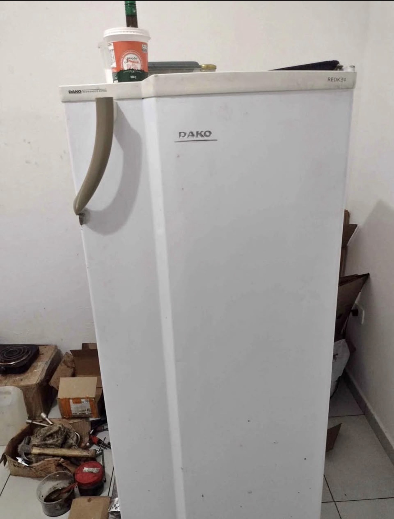 VENDE-SE GELADEIRA USADA MARCA DAKO - Imagem 1